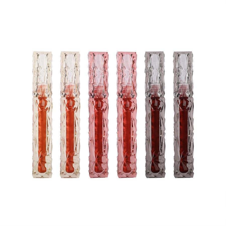 Long-Lasting Moisturizing Lip Gloss: Waterproof, mirror-like shine with transparent color